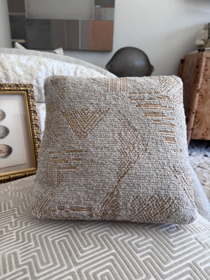 Pyramid Pillow
